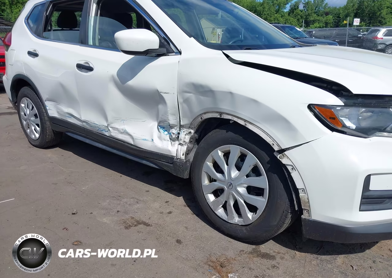 2017 Nissan Rogue S VIN:JN8AT2MTXHW141232 - 6