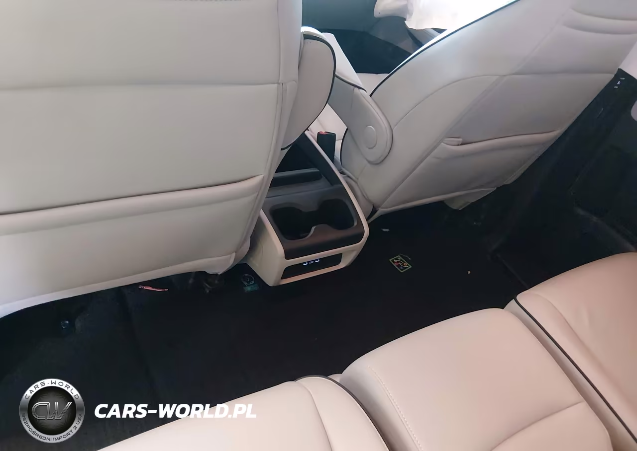 2026 Honda Odyssey Touring VIN:5FNRL6H86TB052038 - 8