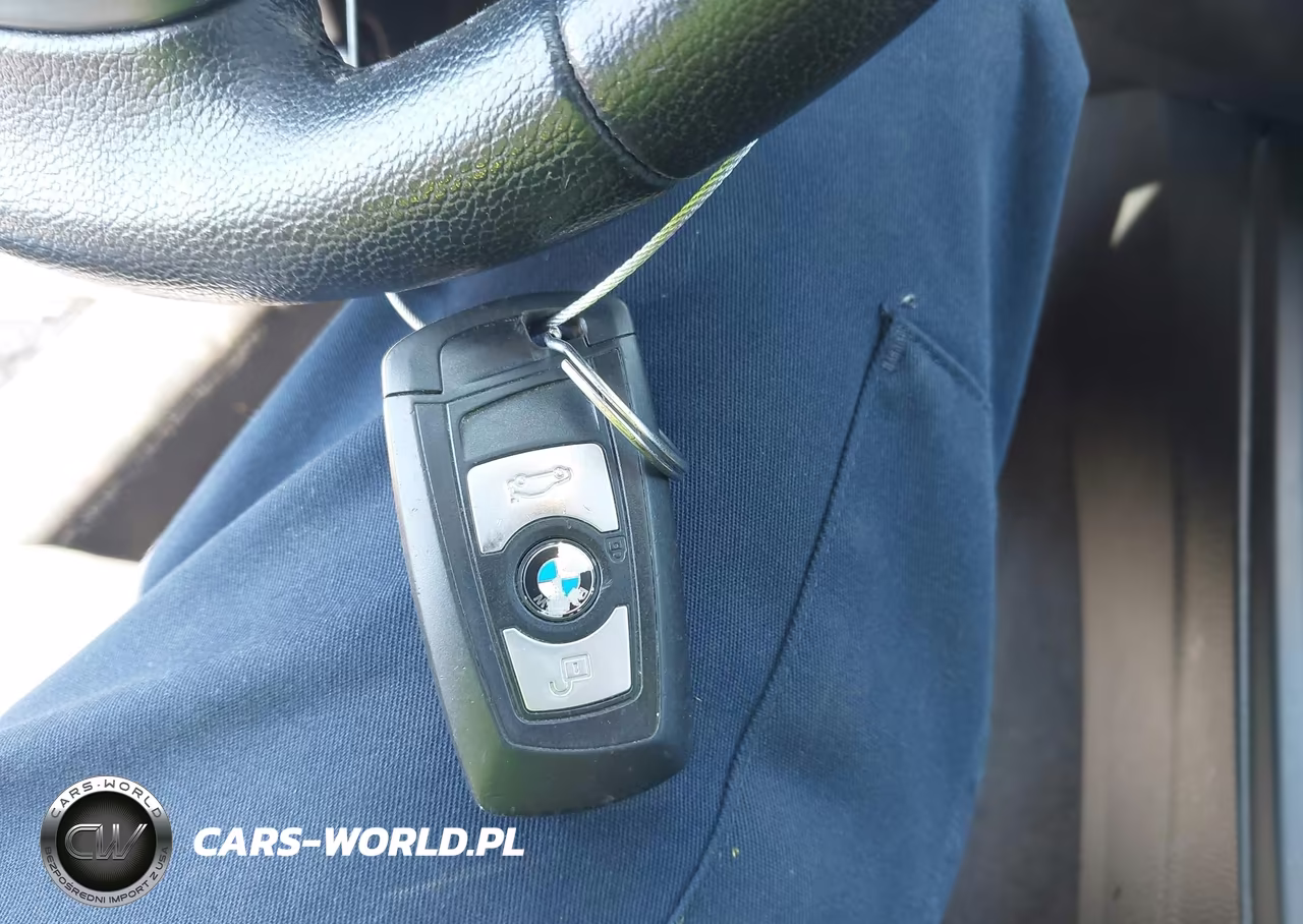 2015 BMW 328I xDrive VIN:WBA3B3G54FNT17301 - 11