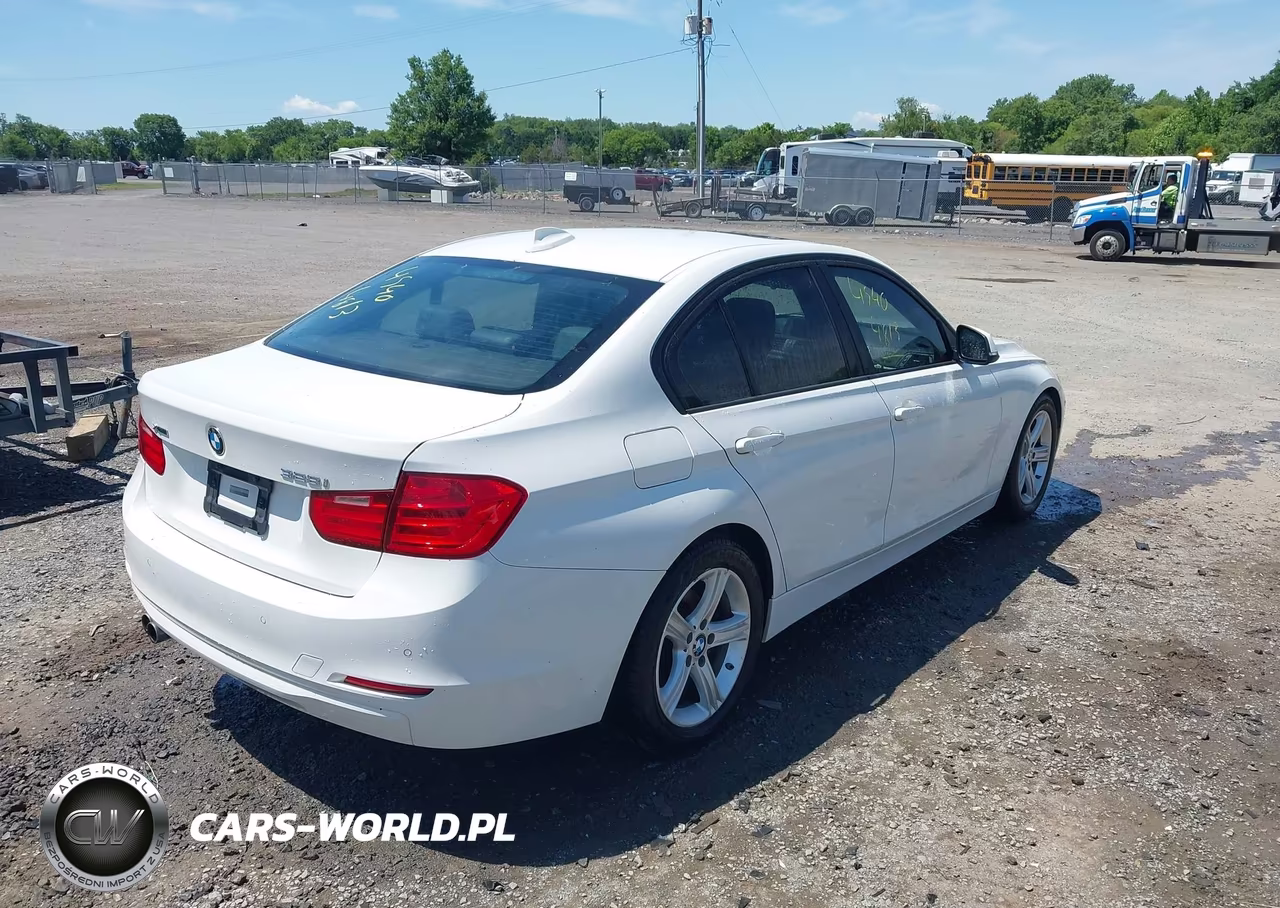 2015 BMW 328I xDrive VIN:WBA3B3G54FNT17301 - 4