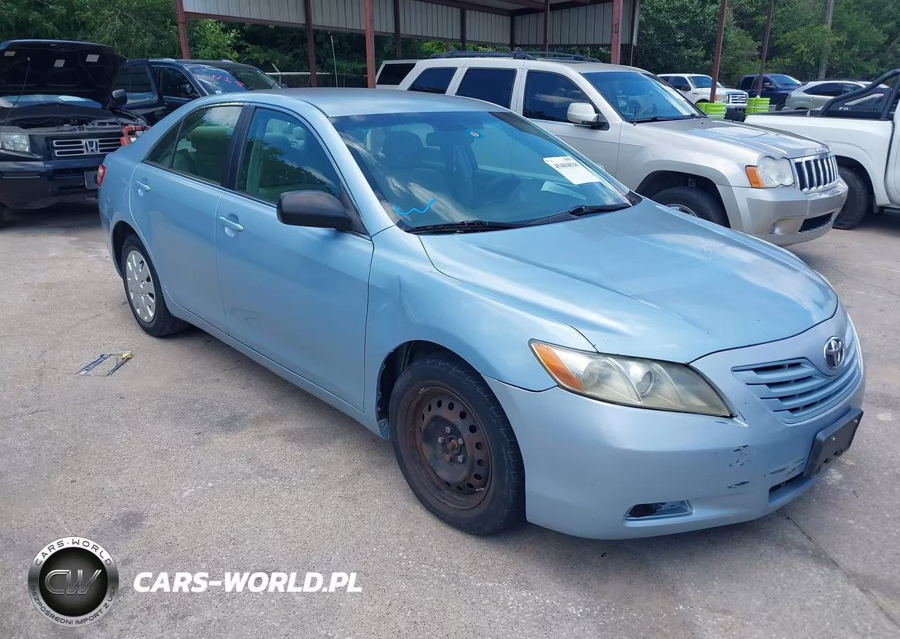 2009 Toyota Camry Le – zdjęcie 1 z 11