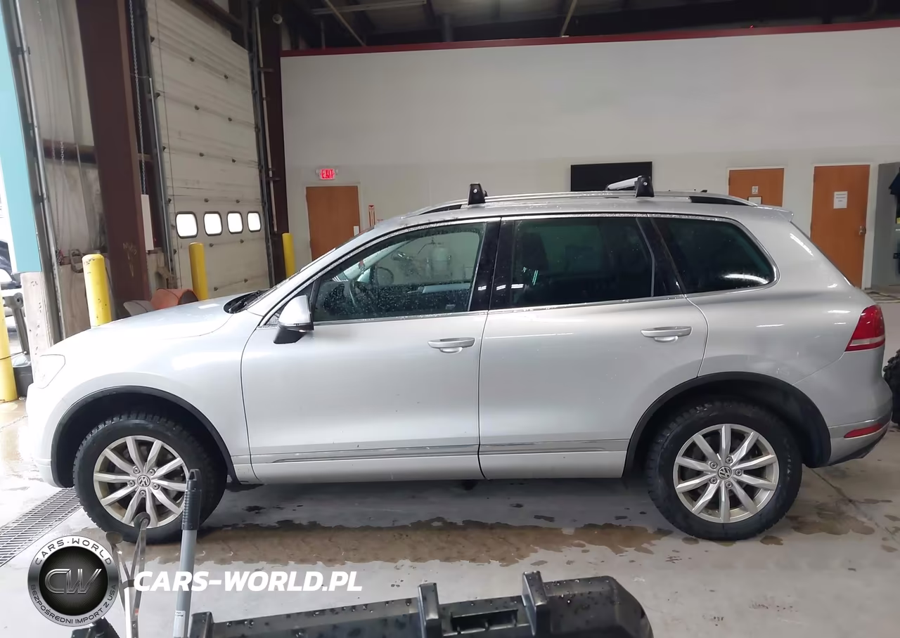 2016 Volkswagen Touareg Vr6 Sport VIN:WVGEF9BP2GD004200 - 14