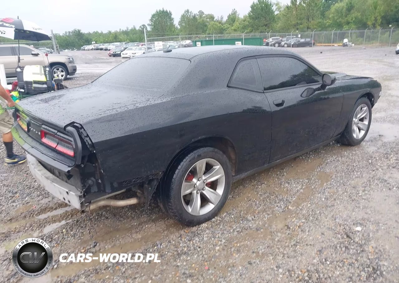 2016 Dodge Challenger Sxt VIN:2C3CDZAG9GH309607 - 4