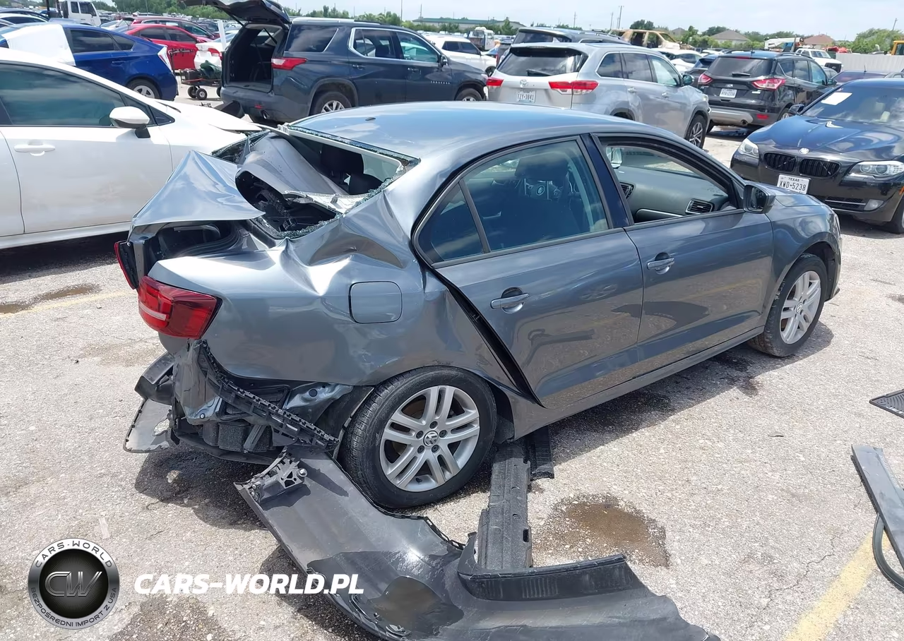 2018 Volkswagen Jetta 1.4T S VIN:3VW2B7AJ8JM233879 - 4