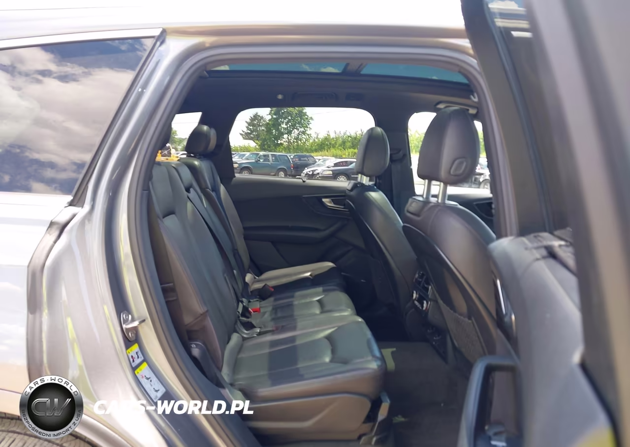 2017 Audi Q7 3.0T Premium VIN:WA1LAAF76HD029795 - 8