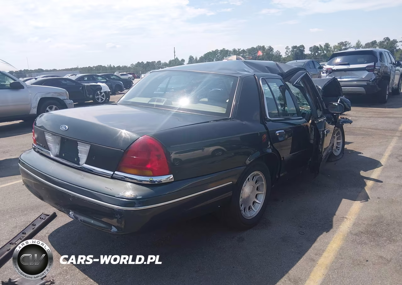 1999 Ford Crown Victoria Lx VIN:2FAFP74W4XX136386 - 4