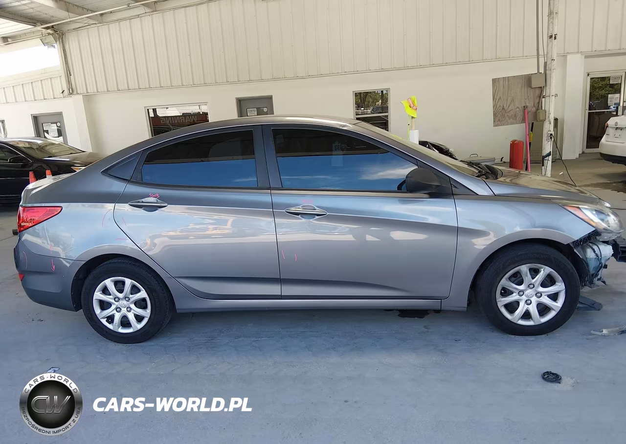 2013 Hyundai Accent Gls VIN:KMHCT4AE9DU585502 - 13