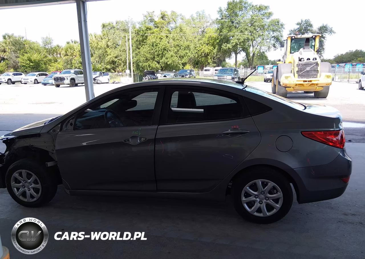 2013 Hyundai Accent Gls VIN:KMHCT4AE9DU585502 - 14