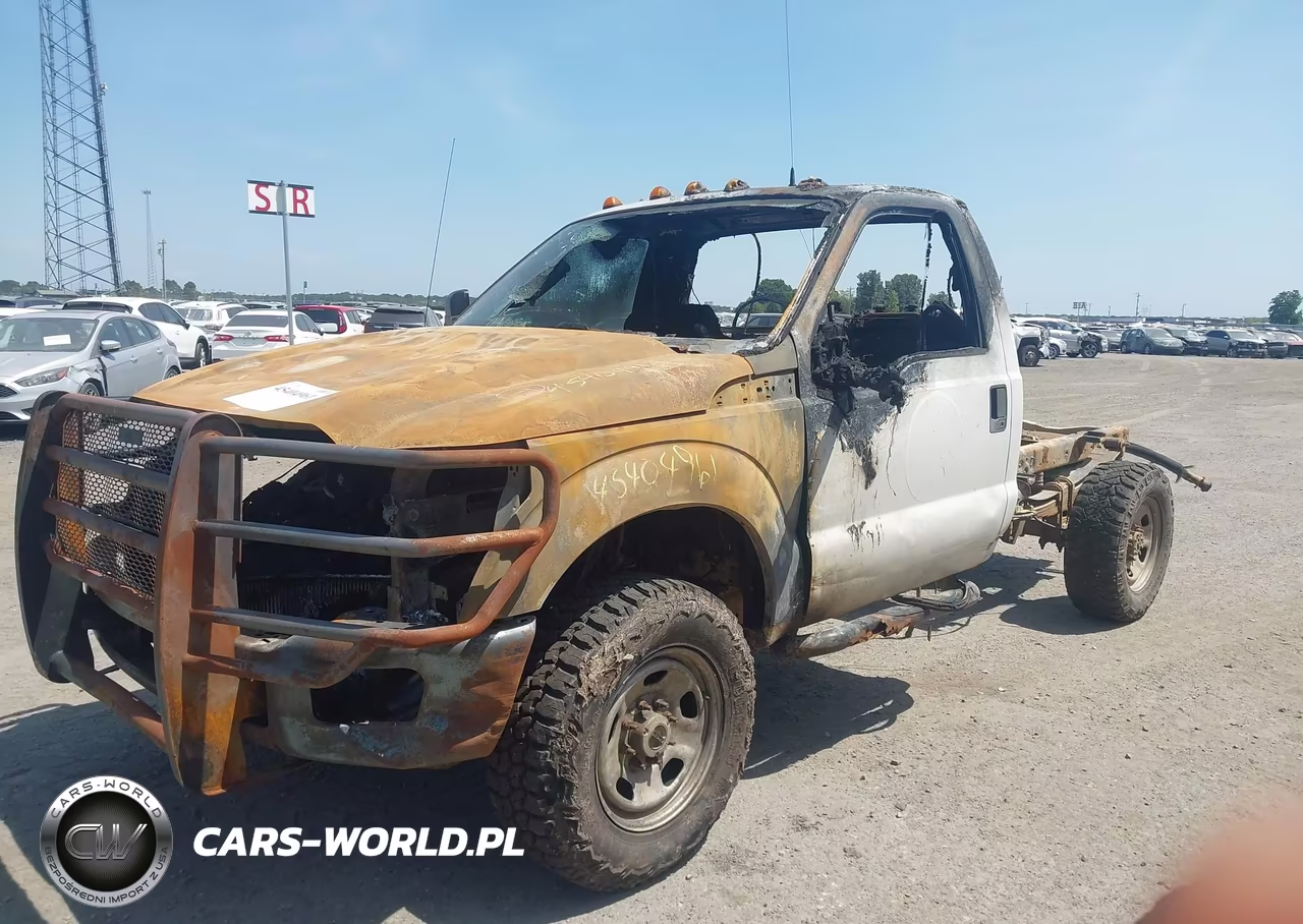 2016 Ford F-350 Chassis Xl-Xlt VIN:1FDRF3F62GED11683 - 2