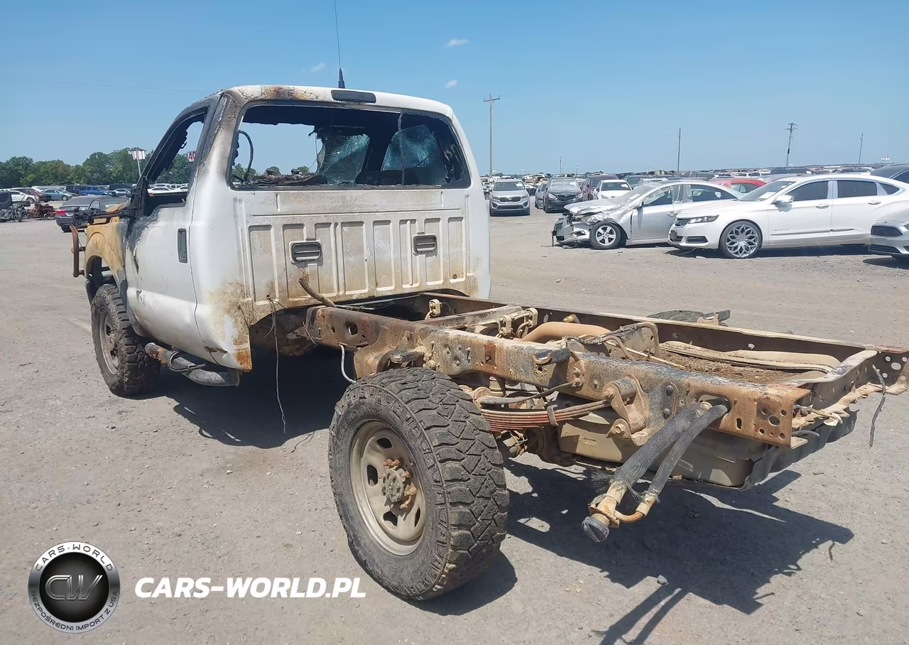 2016 Ford F-350 Chassis Xl-Xlt VIN:1FDRF3F62GED11683 - 3