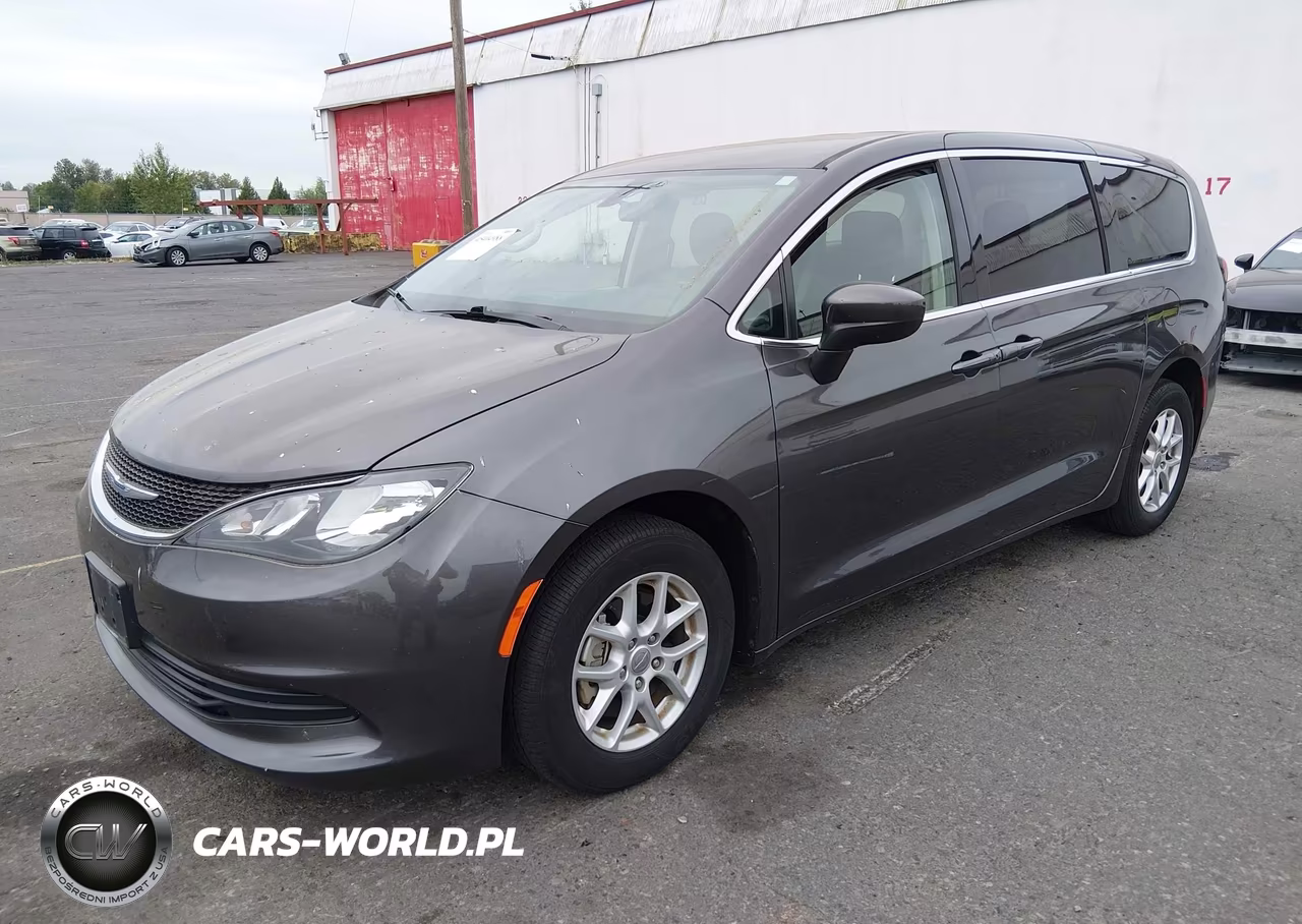 2018 Chrysler Pacifica Touring VIN:2C4RC1DGXJR253748 - 2