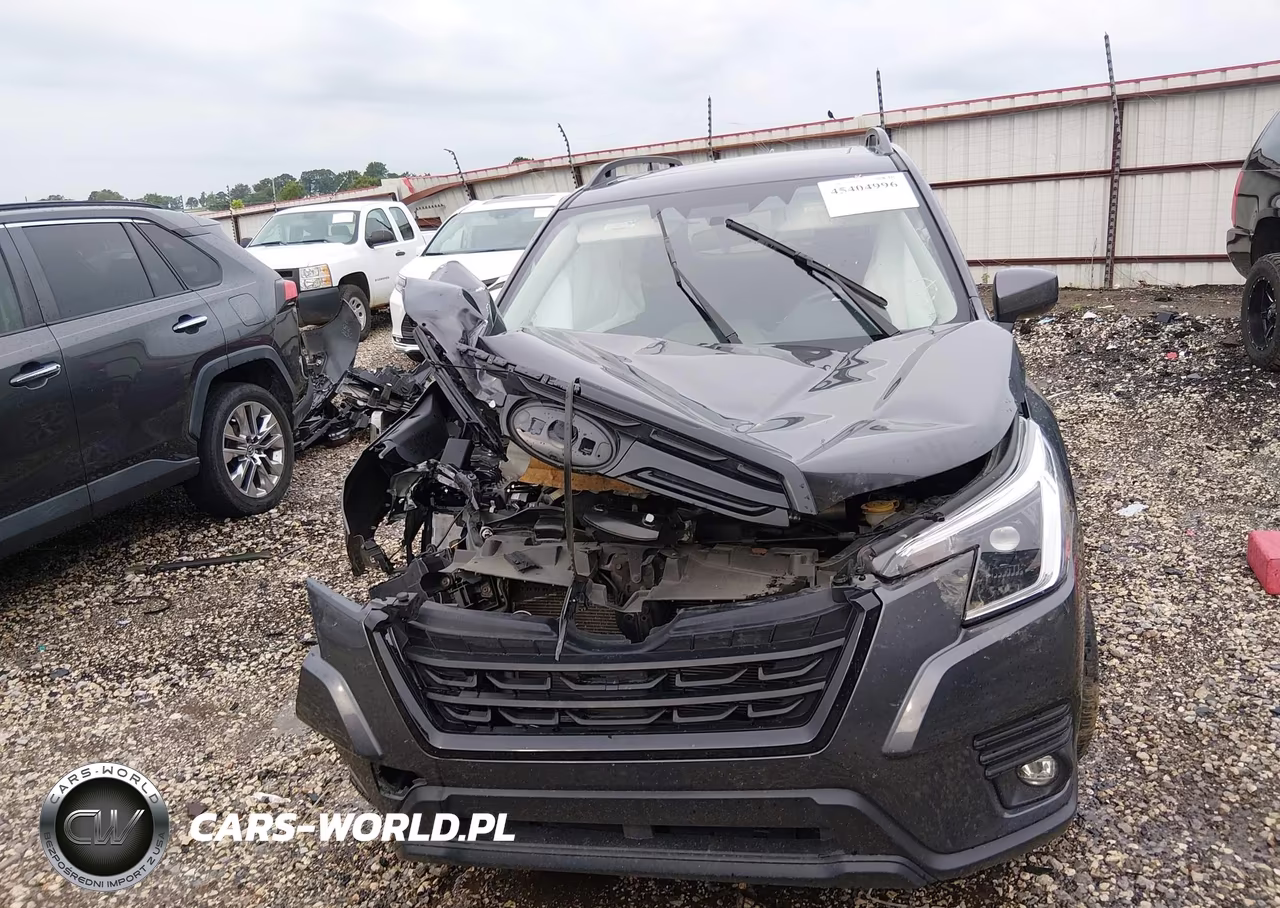 2024 Subaru Forester Premium VIN:JF2SKADC7RH421940 - 14