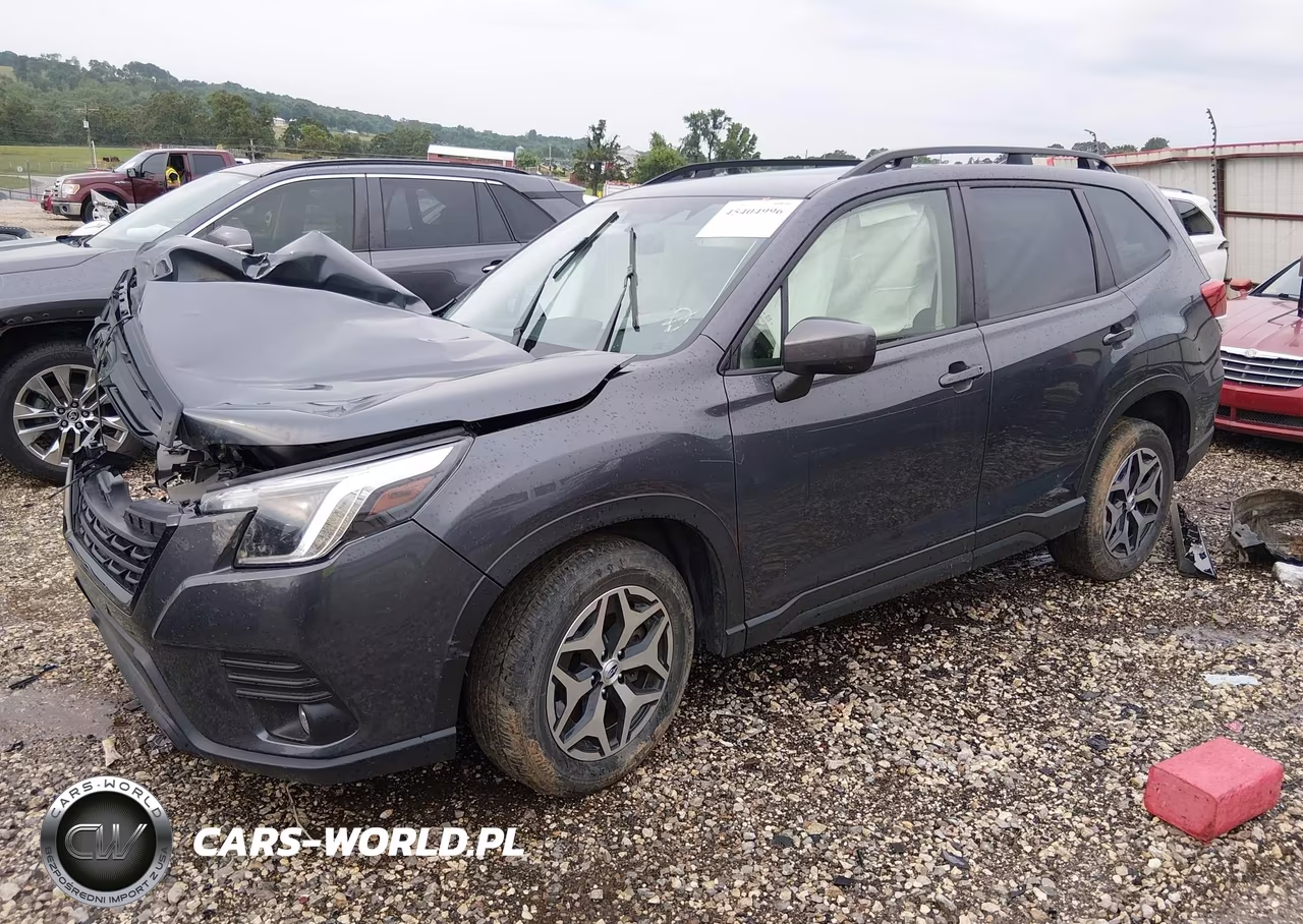 2024 Subaru Forester Premium VIN:JF2SKADC7RH421940 - 2