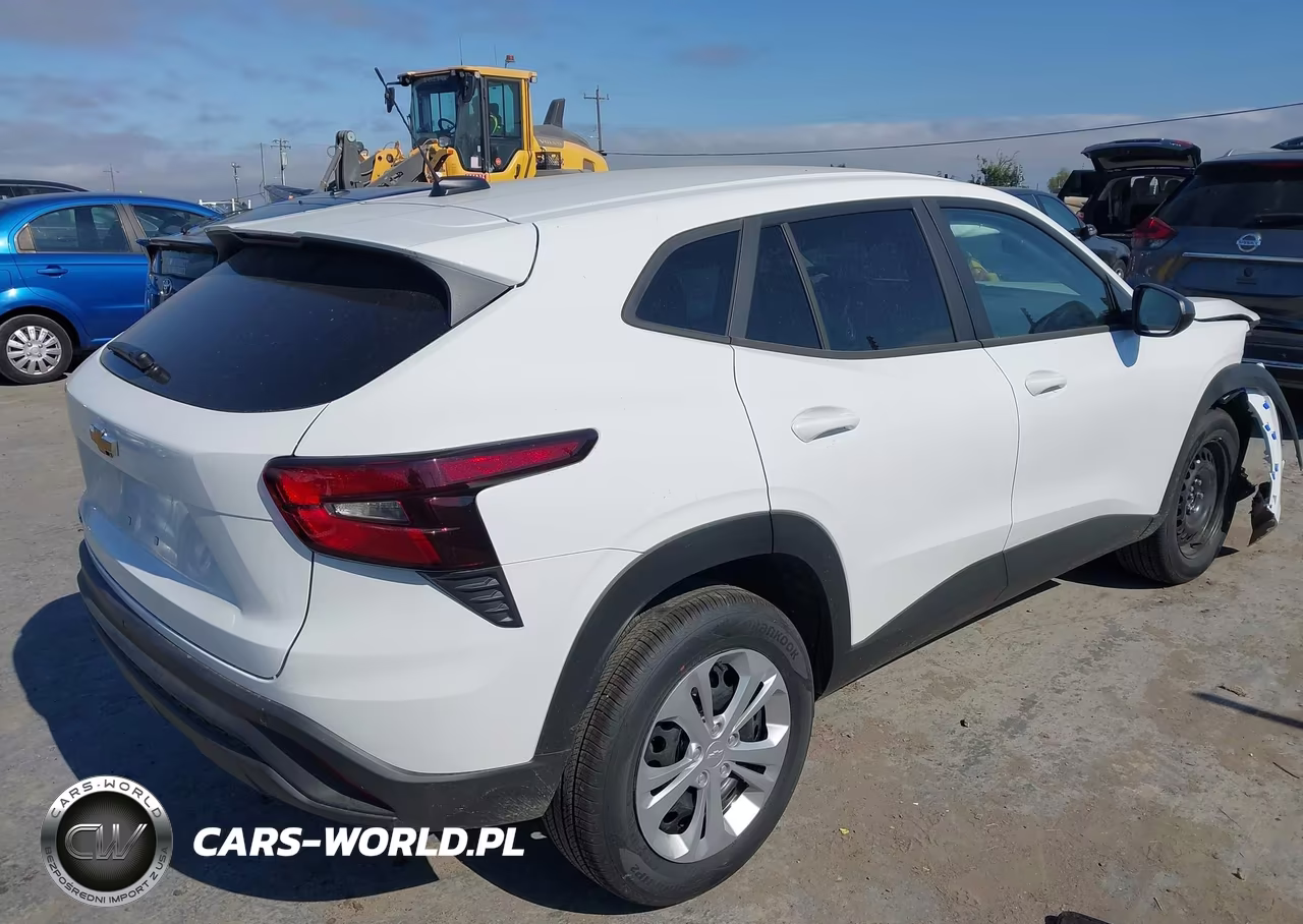 2026 Chevrolet Trax Fwd Ls VIN:KL77LFEP0TC101196 - 4