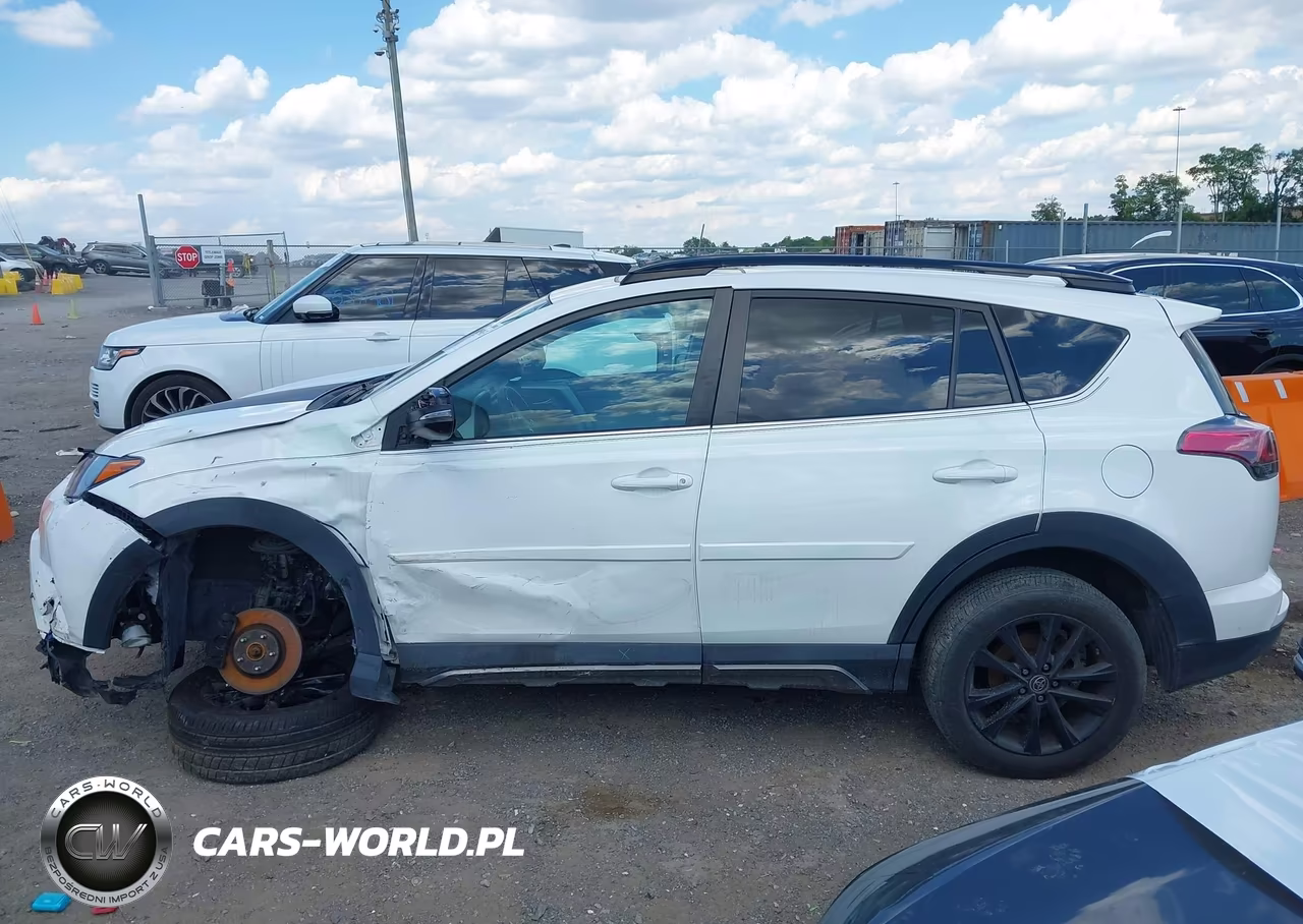 2018 Toyota Rav4 Adventure VIN:2T3RFREV9JW795108 - 14