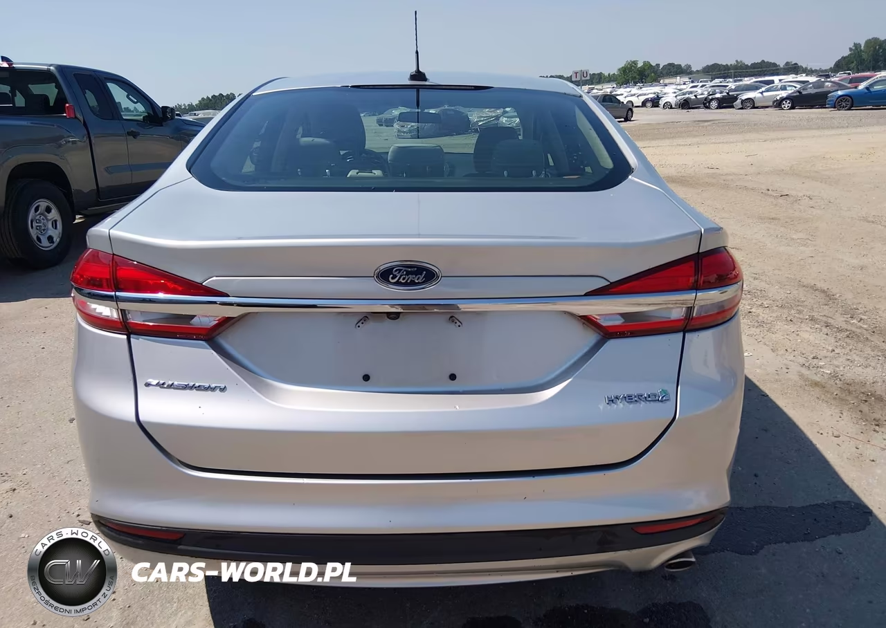 2018 Ford Fusion Hybrid S VIN:3FA6P0UU1JR254388 - 16