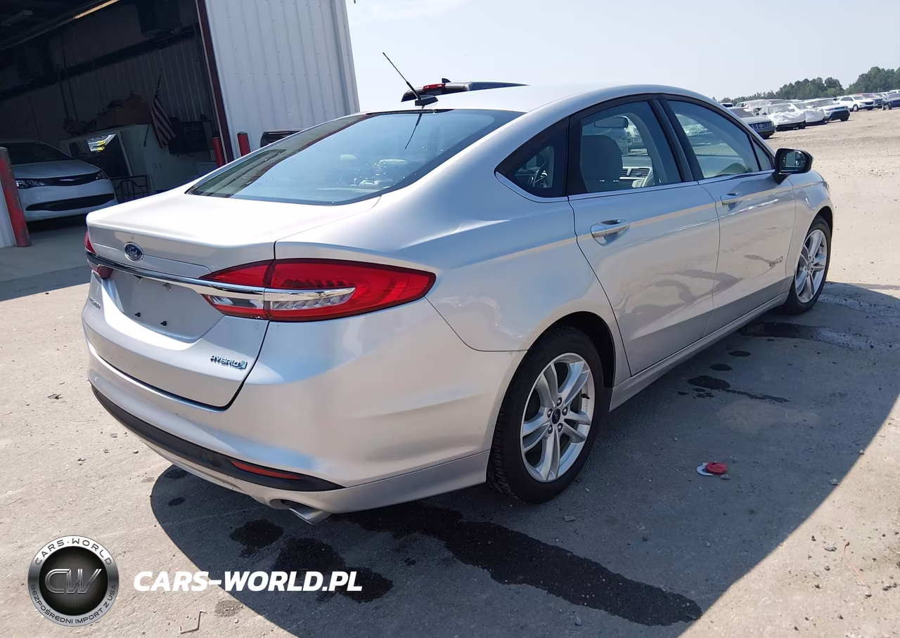 2018 Ford Fusion Hybrid S VIN:3FA6P0UU1JR254388 - 4