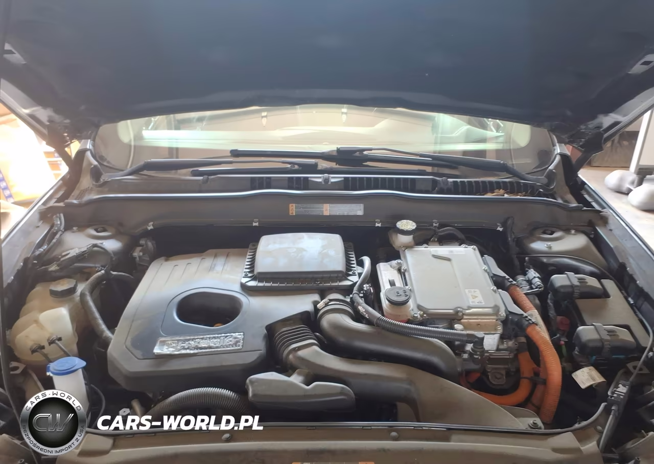 2018 Ford Fusion Hybrid S VIN:3FA6P0UU5JR271601 - 10