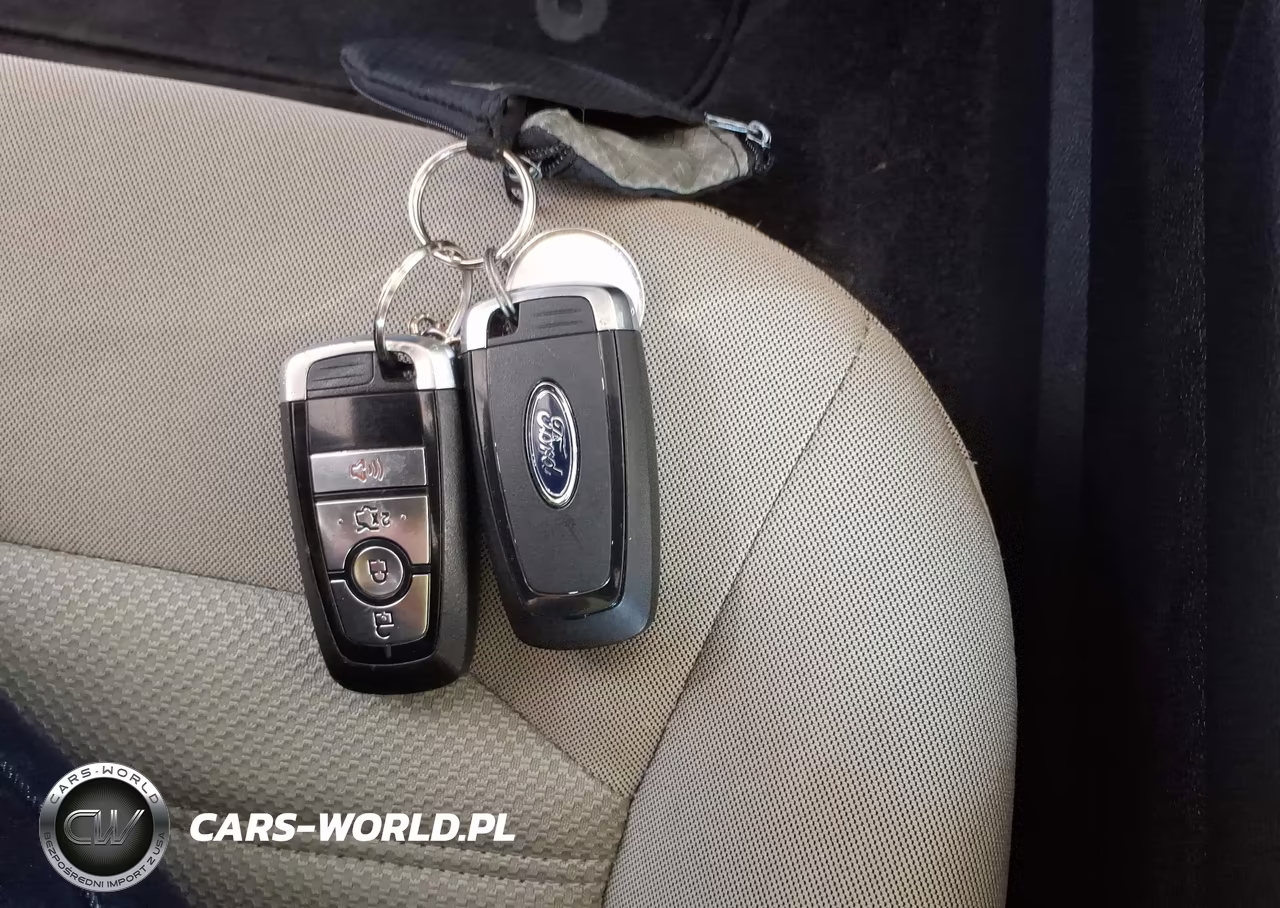 2018 Ford Fusion Hybrid S VIN:3FA6P0UU5JR271601 - 11