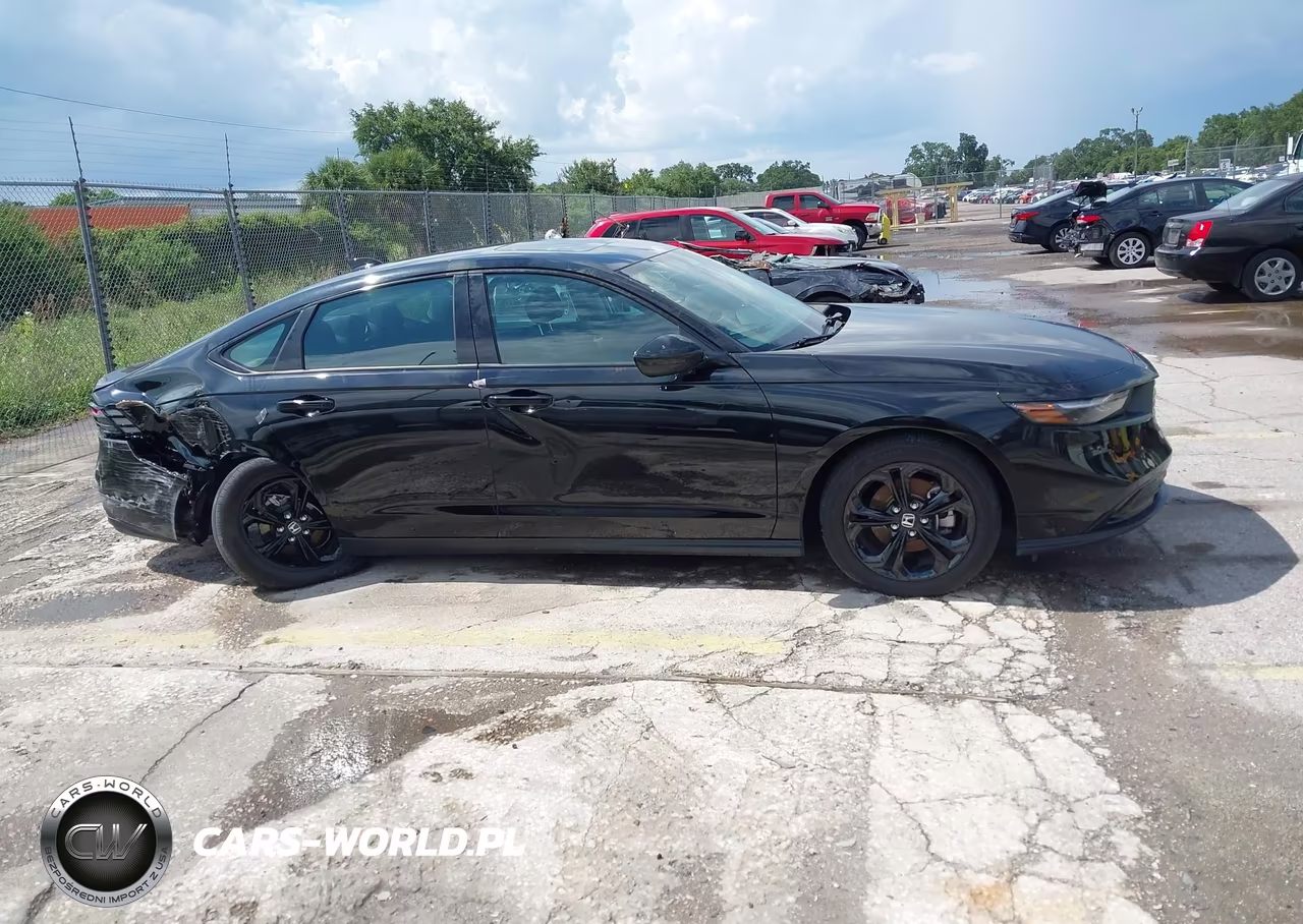 2025 Honda Accord Se VIN:1HGCY1F45SA091254 - 13