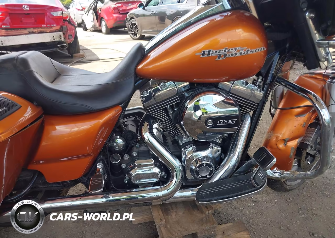 2016 Harley-Davidson Flhx Street Glide VIN:1HD1KBM12GB663399 - 8
