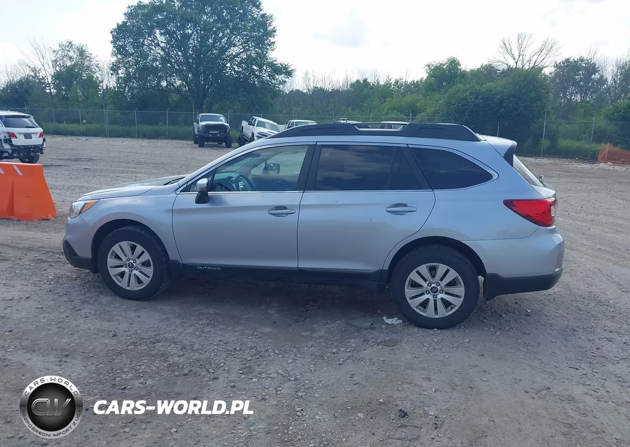 2015 Subaru Outback 2.5I Premium VIN:4S4BSBFC9F3343473 - 14