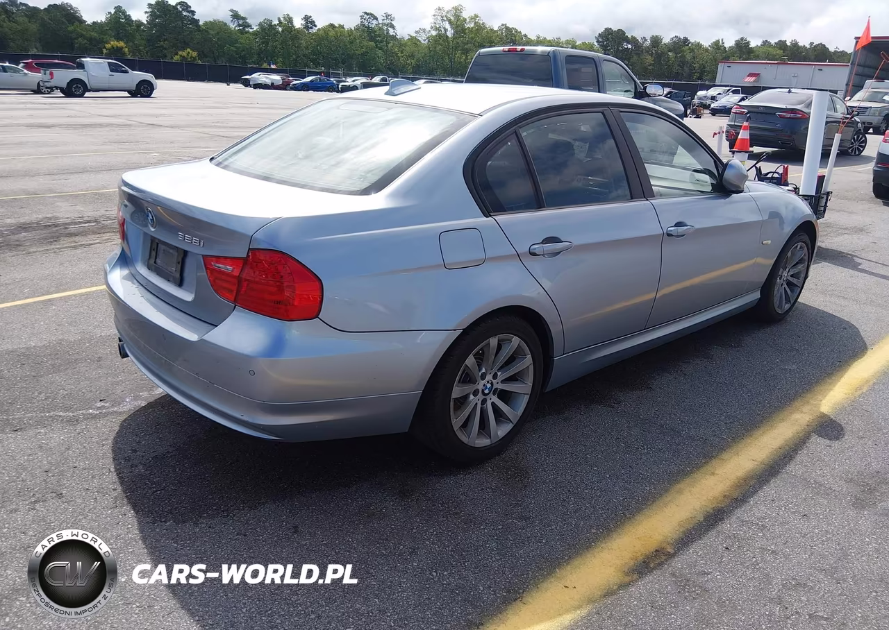 2011 BMW 328I VIN:WBAPH7C52BA802065 - 4