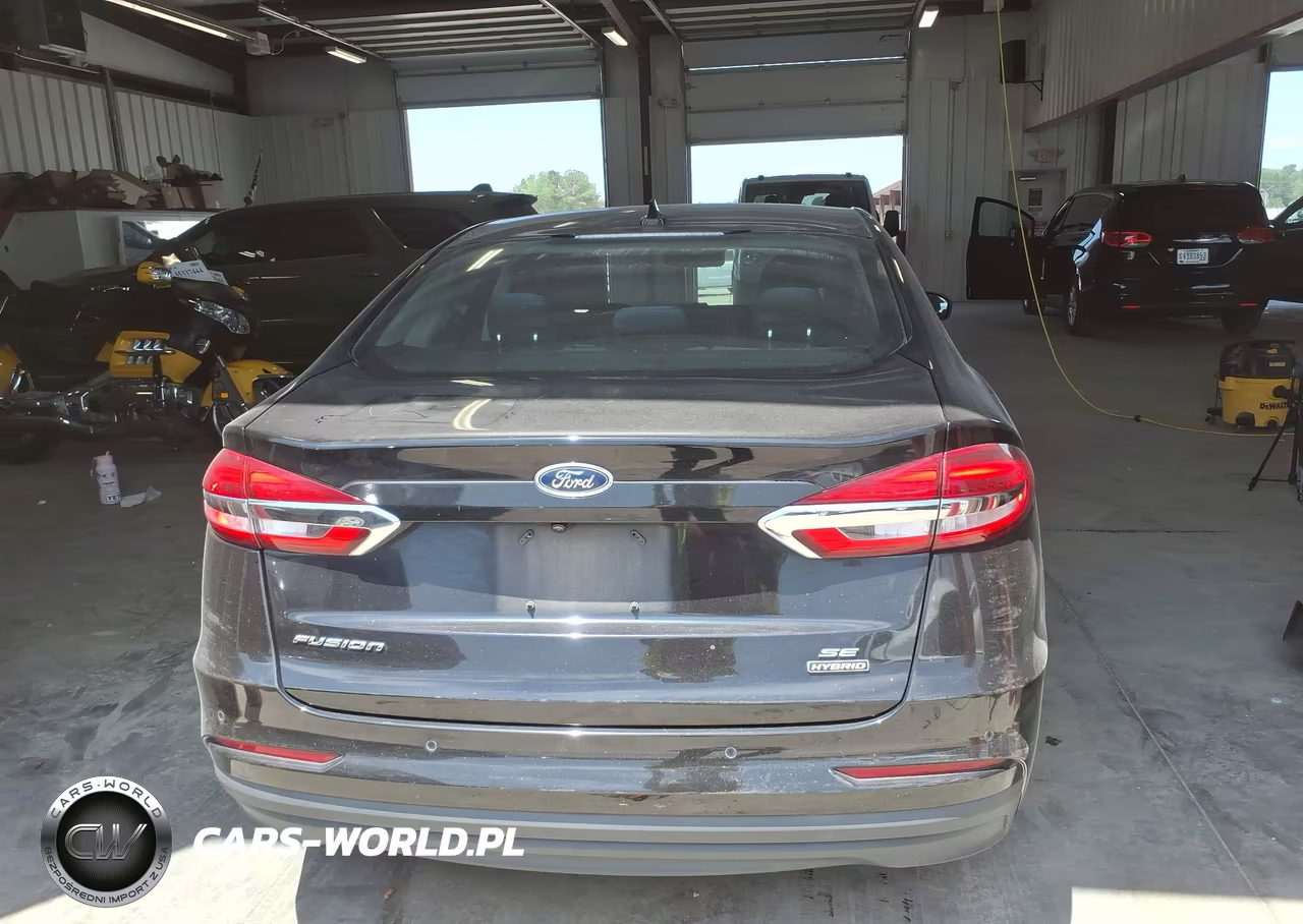 2020 Ford Fusion Hybrid Se VIN:3FA6P0LU6LR245173 - 16