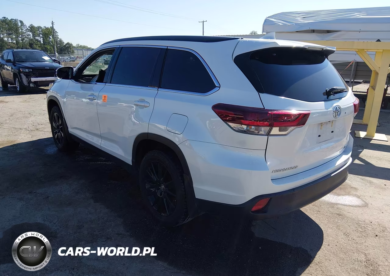 2019 Toyota Highlander Se VIN:5TDJZRFH6KS627569 - 3