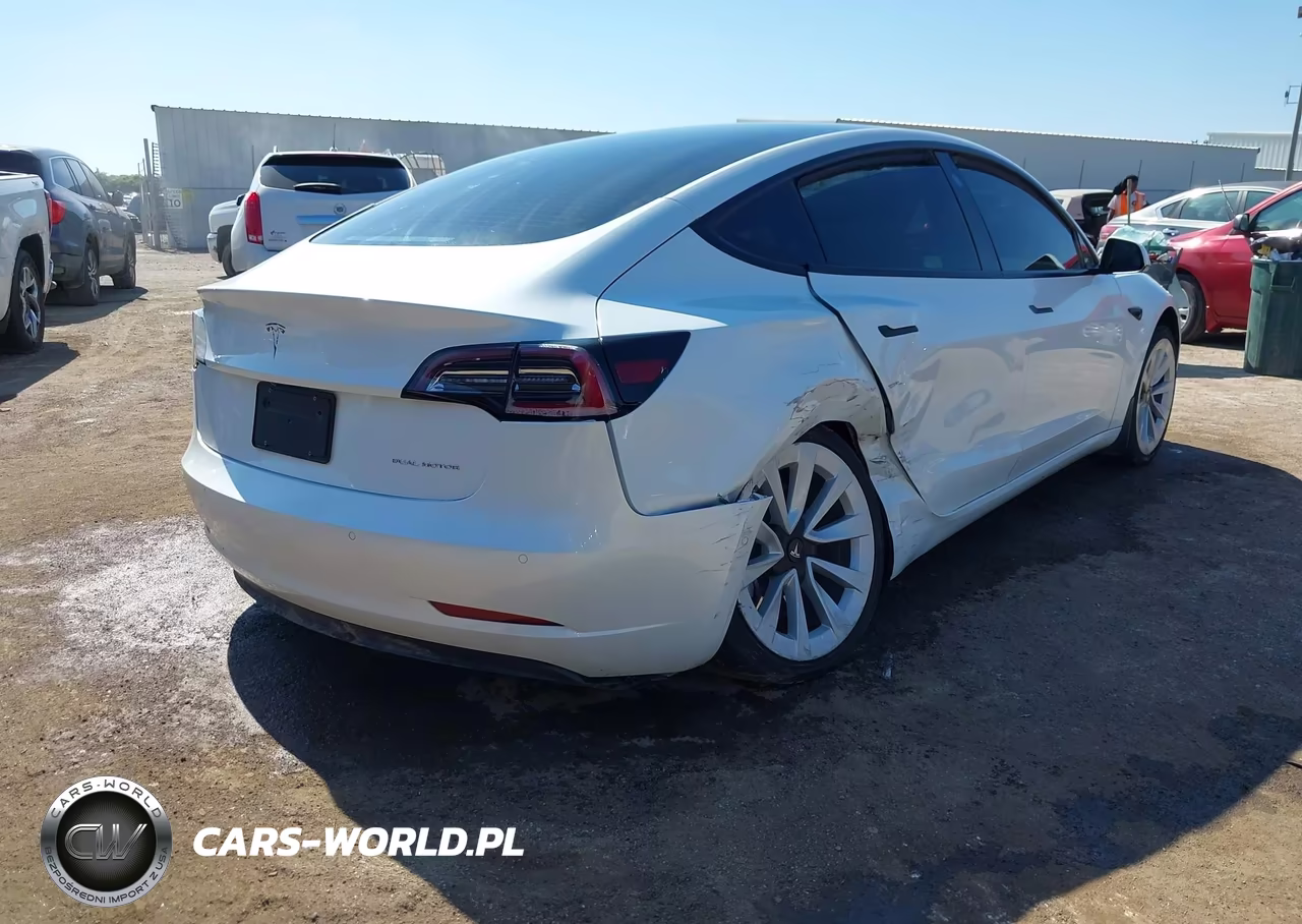 2022 Tesla Model 3 Long Range Dual Motor All-Wheel Drive VIN:5YJ3E1EB4NF269786 - 4