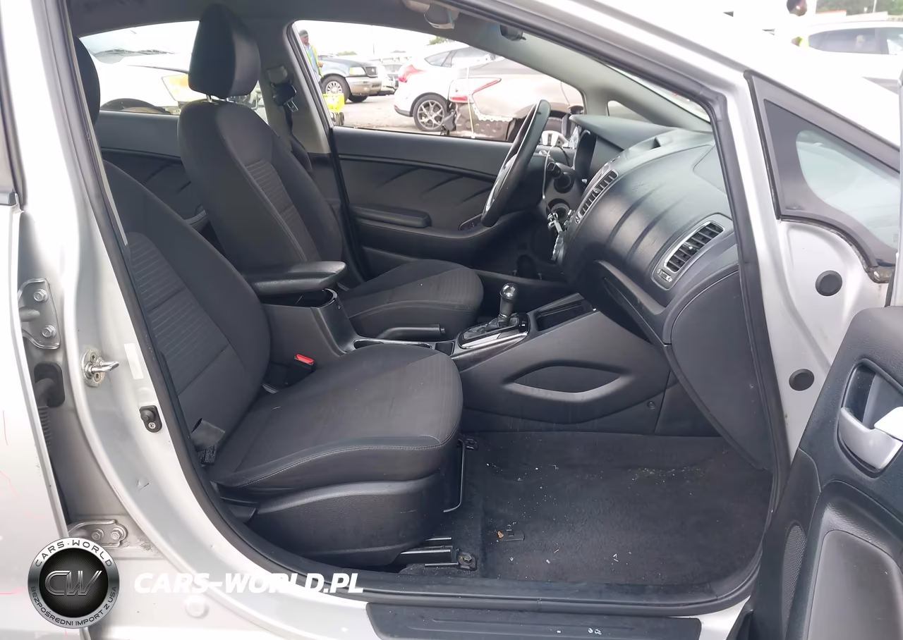 2018 Kia Forte Lx VIN:3KPFL4A71JE202956 - 5