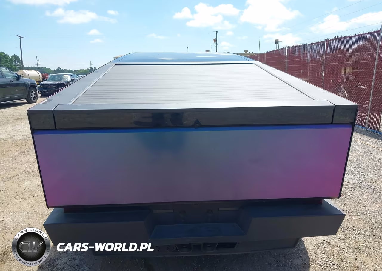 2024 Tesla Cybertruck All-Wheel Drive VIN:7G2CEHED1RA029704 - 17