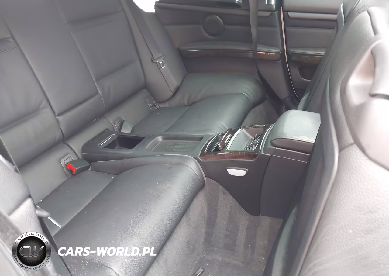 2012 BMW 335I VIN:WBAKG7C50CE802461 - 8