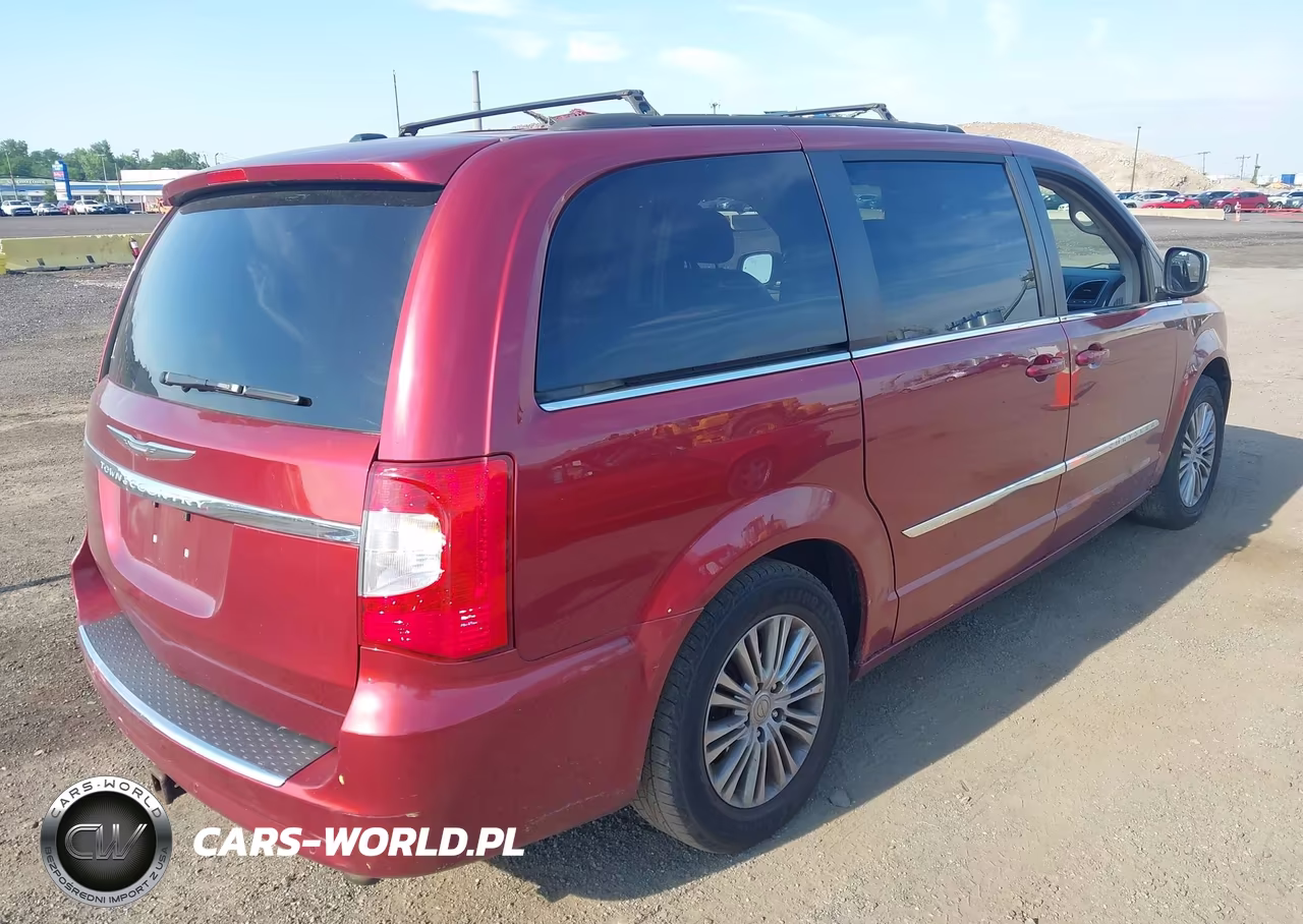 2013 Chrysler Town & Country Touring-L VIN:2C4RC1CG1DR647080 - 4