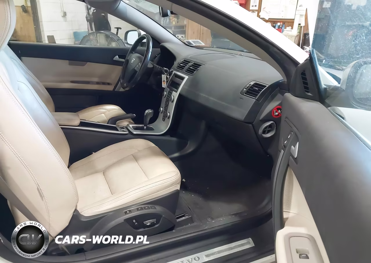 2013 Volvo C70 T5 VIN:YV1672MCXDJ144123 - 5