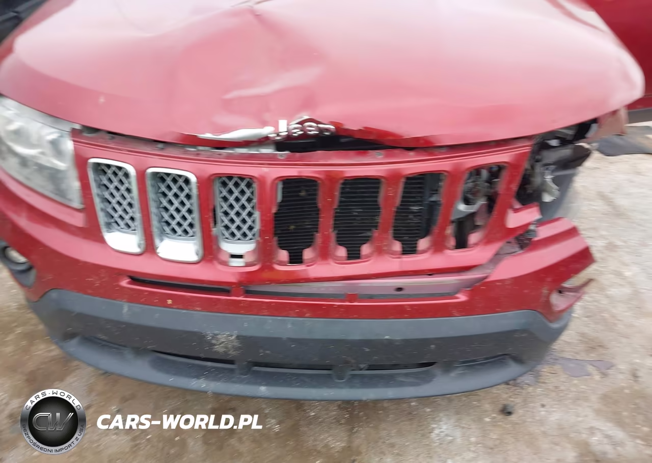 2014 Jeep Compass Latitude VIN:1C4NJCEB8ED618682 - 6