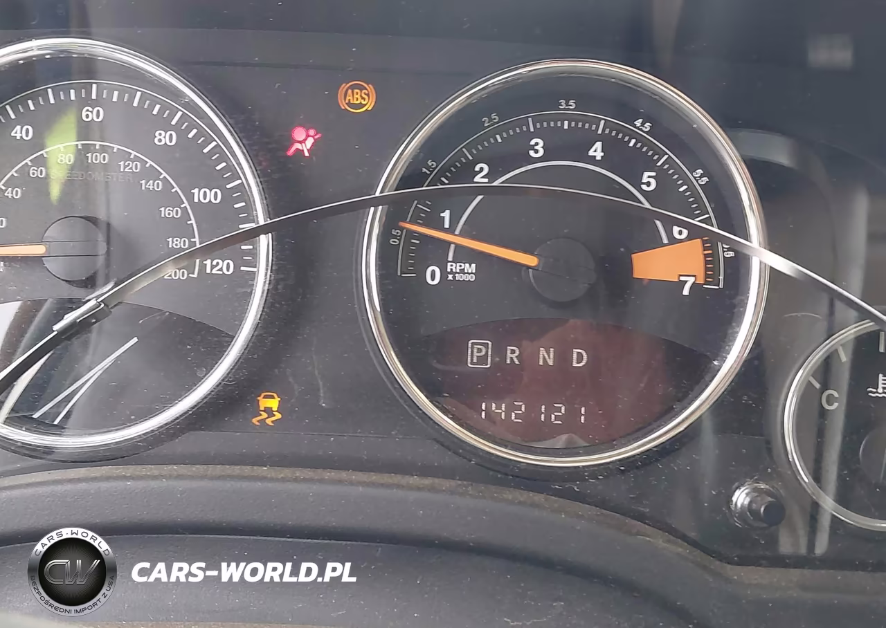 2014 Jeep Compass Latitude VIN:1C4NJCEB8ED618682 - 7