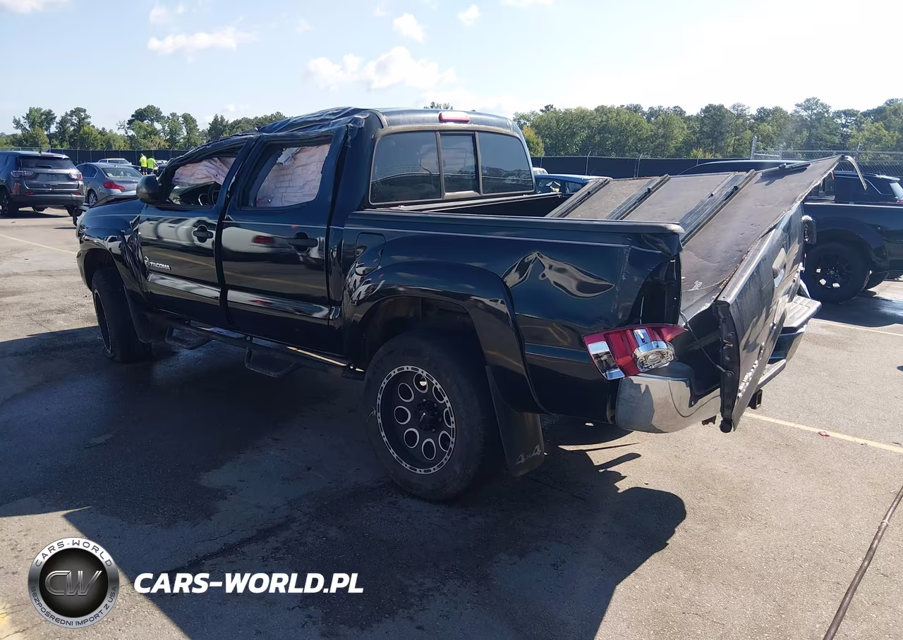 2013 Toyota Tacoma Base V6 VIN:5TFLU4EN0DX056868 - 3