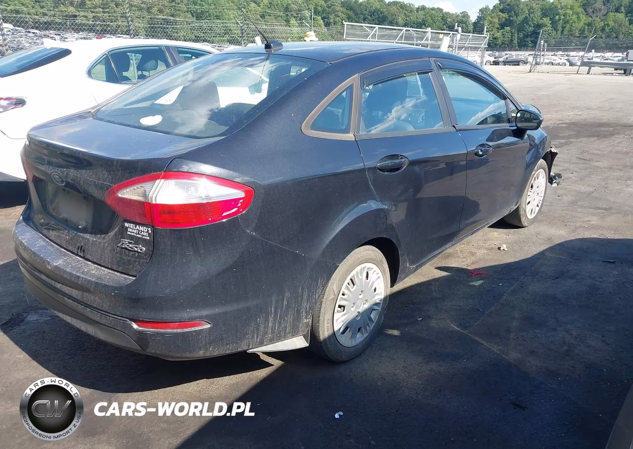 2015 Ford Fiesta S VIN:3FADP4AJ6FM157457 - 4