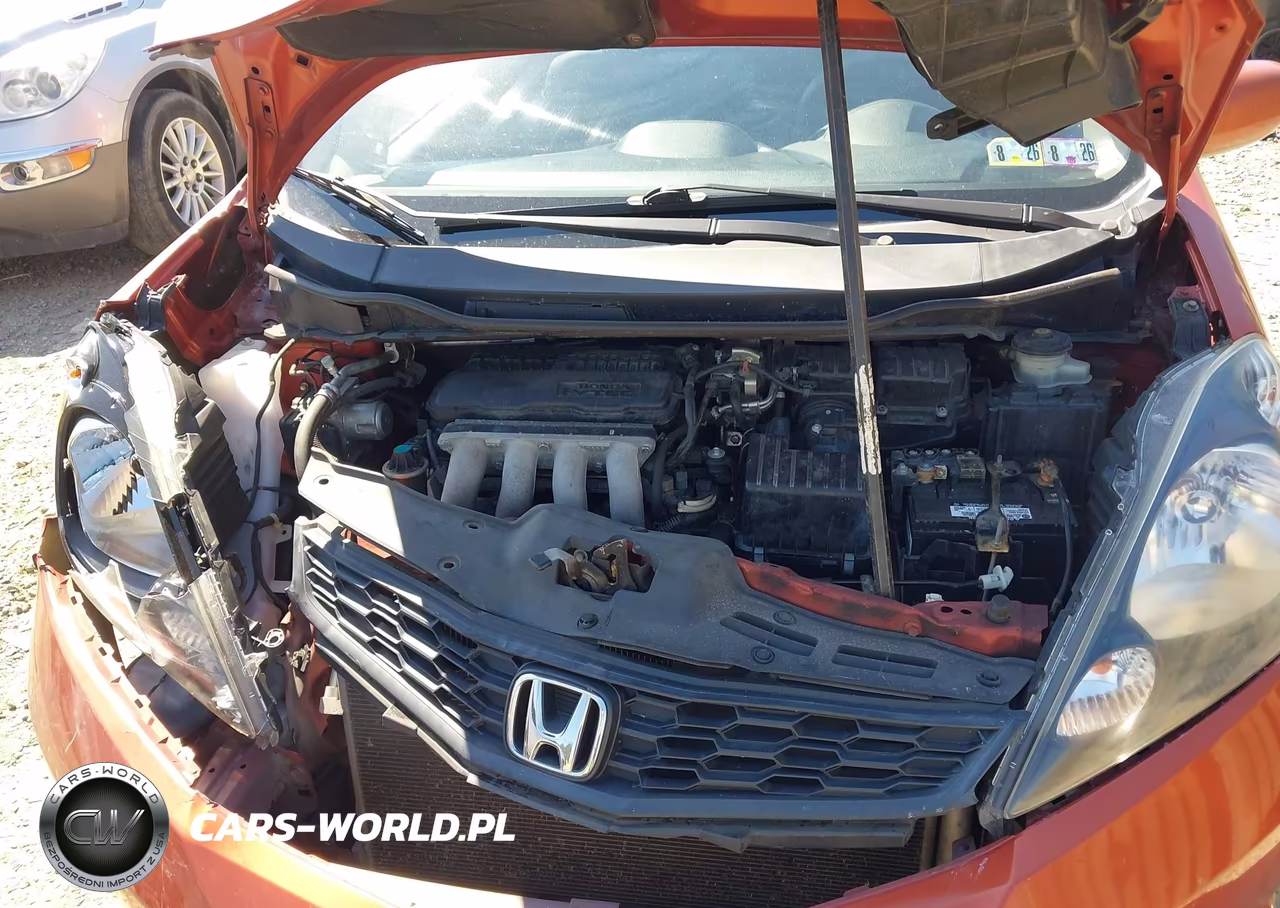 2012 Honda Fit Sport VIN:JHMGE8G50CC010724 - 10