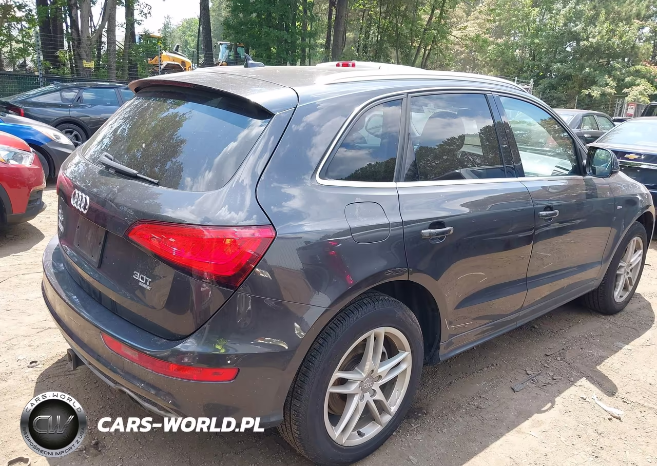 2014 Audi Q5 3.0T Premium Plus VIN:WA1WGAFP9EA080118 - 4