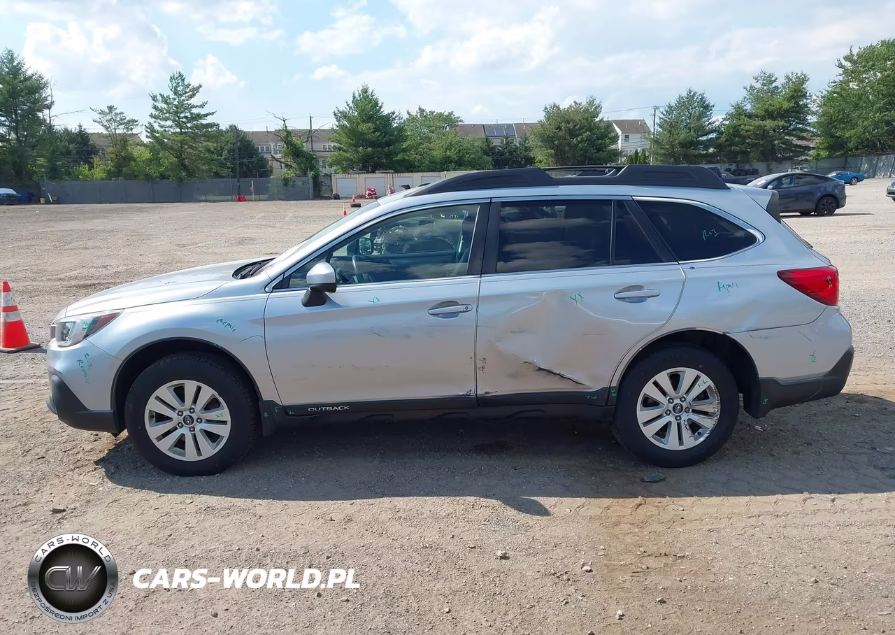 2019 Subaru Outback 2.5I Premium VIN:4S4BSAFC4K3397459 - 14