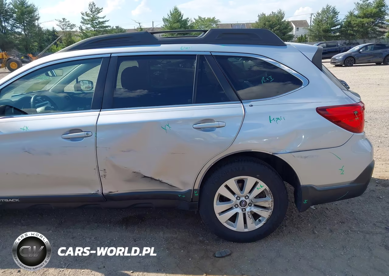 2019 Subaru Outback 2.5I Premium VIN:4S4BSAFC4K3397459 - 6