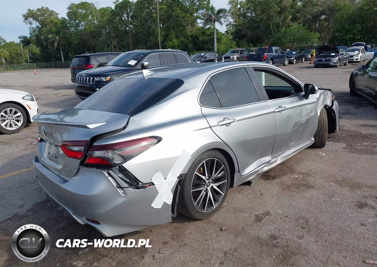 2022 Toyota Camry Se VIN:4T1T11AK7NU621375 - 4