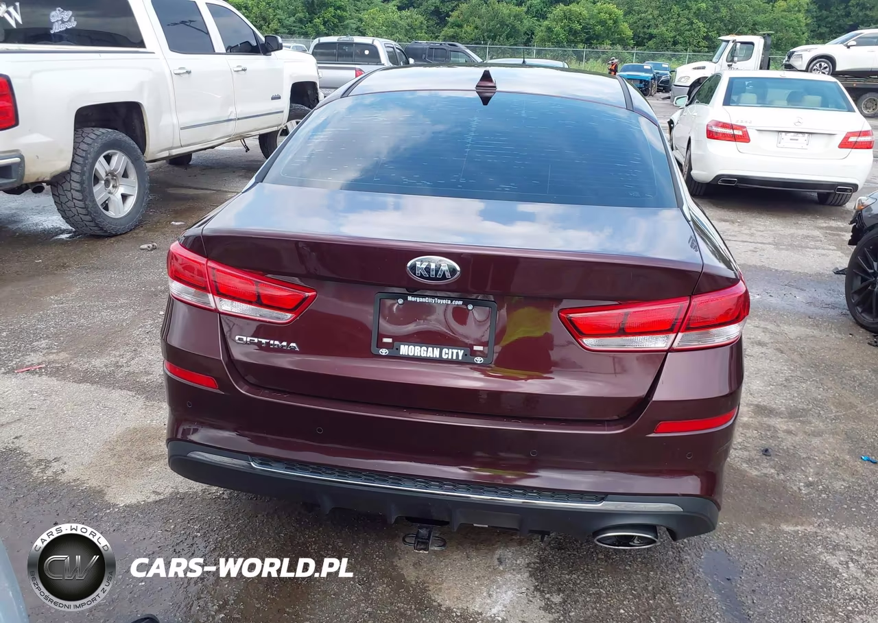 2019 Kia Optima Lx VIN:5XXGT4L39KG352773 - 16