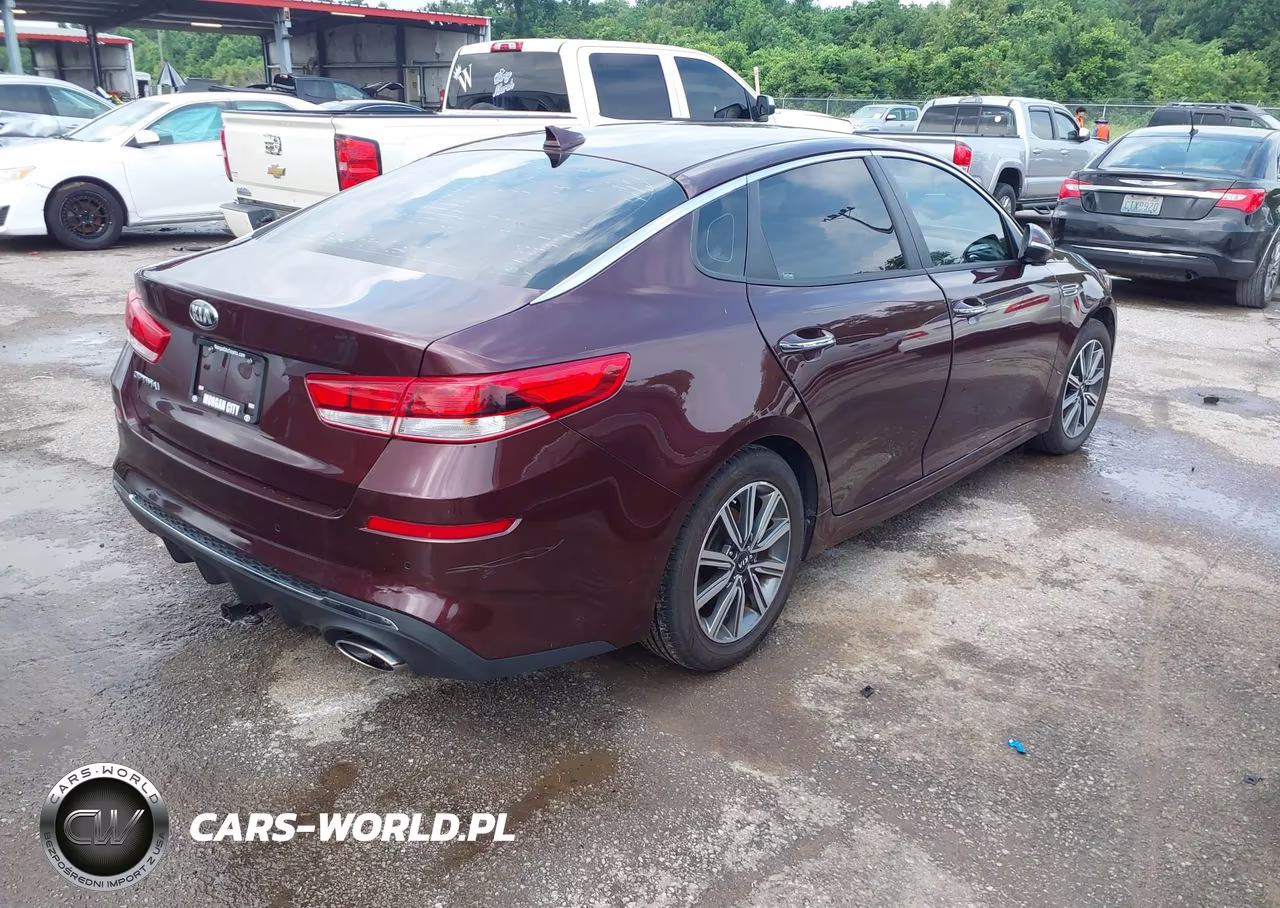 2019 Kia Optima Lx VIN:5XXGT4L39KG352773 - 4
