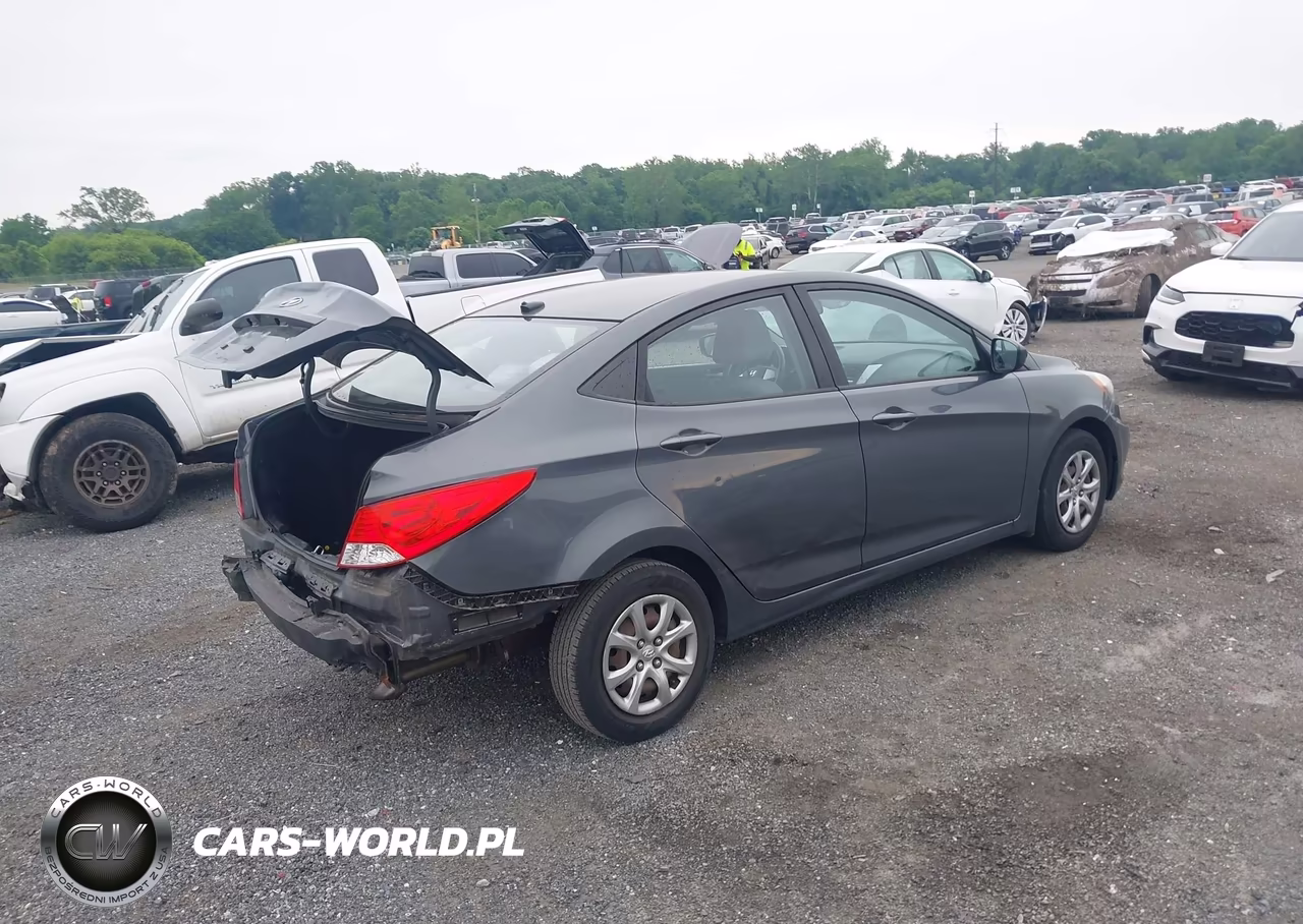 2012 Hyundai Accent Gls VIN:KMHCT4AE7CU206804 - 4