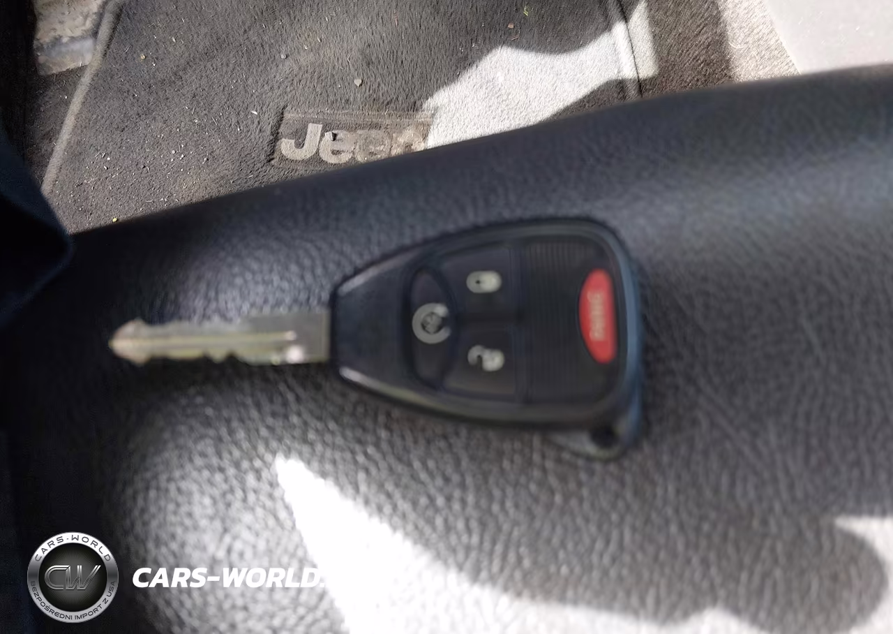2015 Jeep Compass Latitude VIN:1C4NJDEB8FD258031 - 11