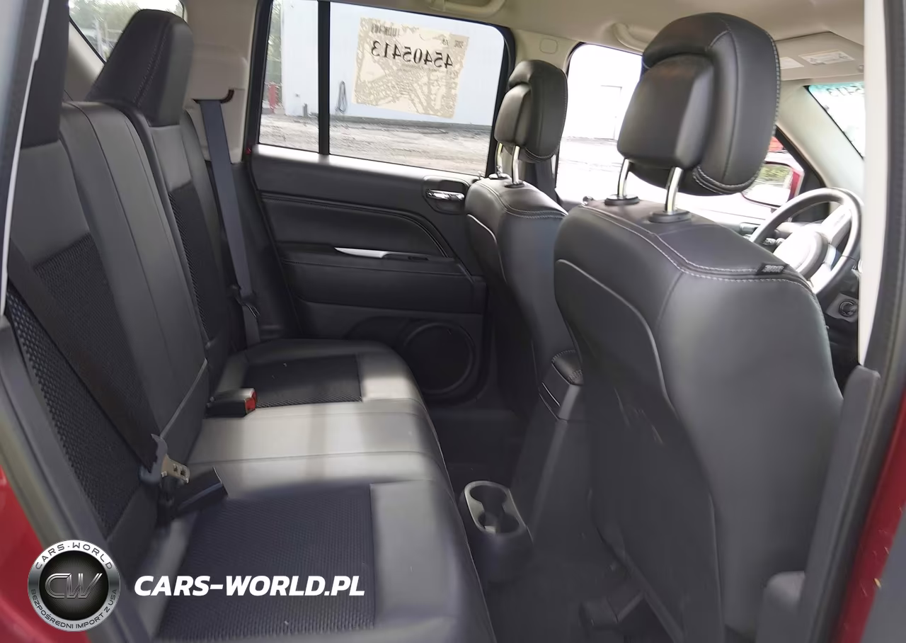 2015 Jeep Compass Latitude VIN:1C4NJDEB8FD258031 - 8