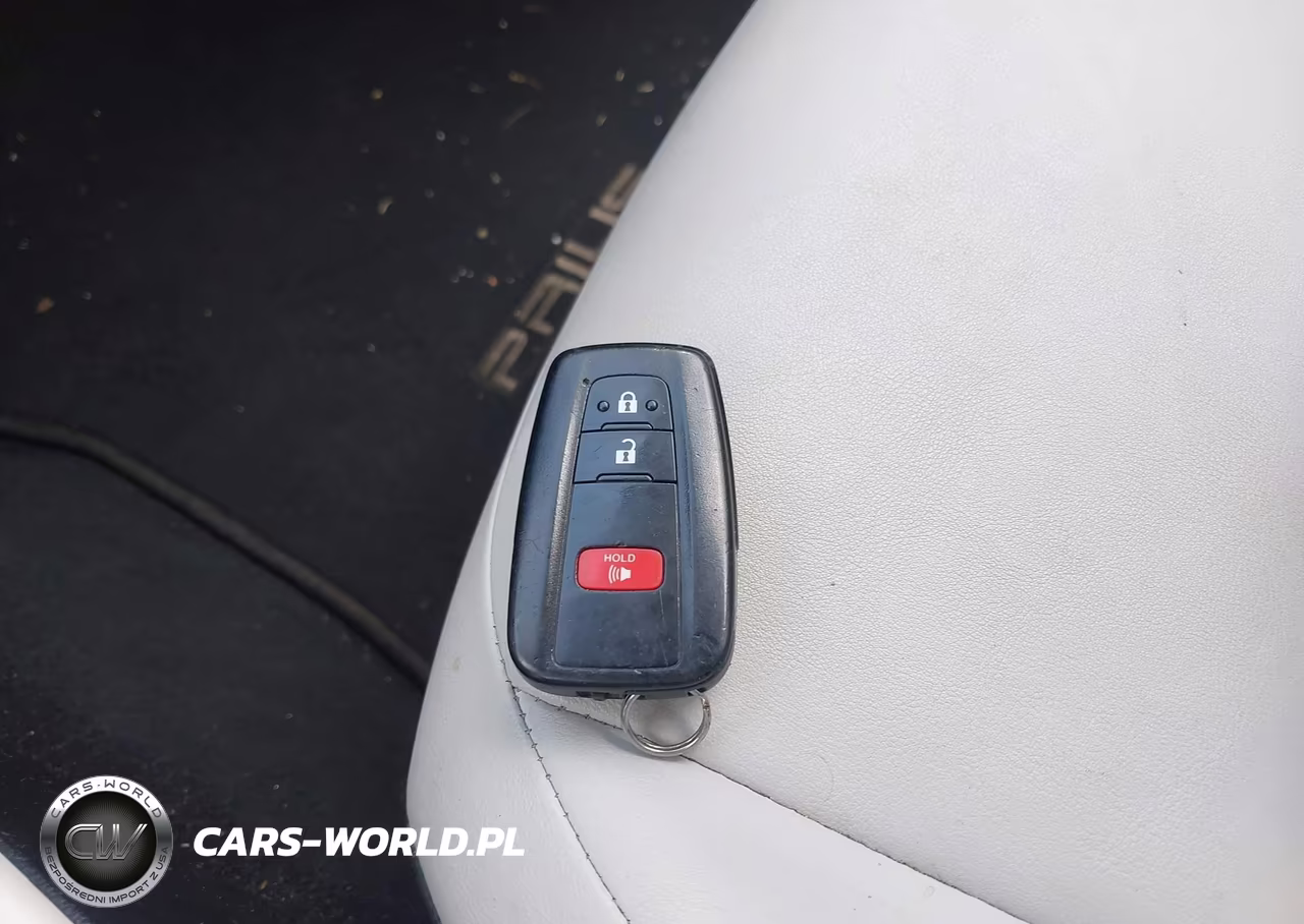 2016 Toyota Prius Four VIN:JTDKARFU6G3524329 - 11